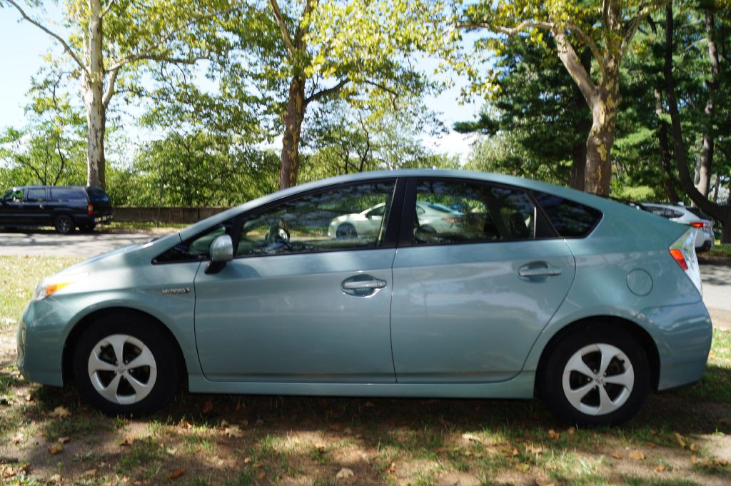 2015 Toyota Prius Image 6