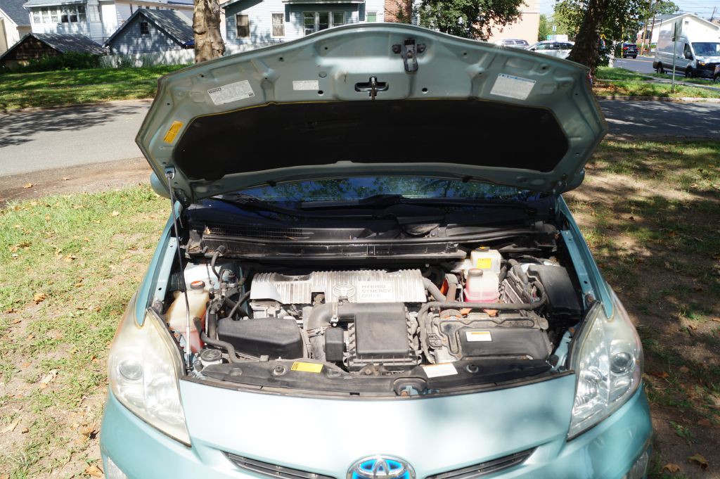 2015 Toyota Prius Image 13