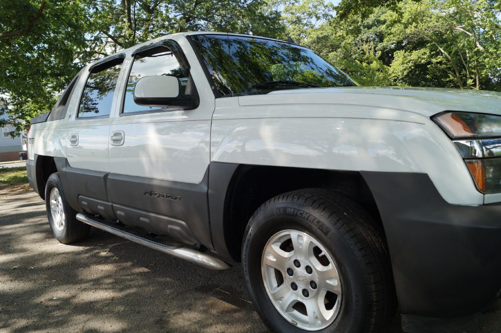2006 Chevrolet Avalanche Image 14