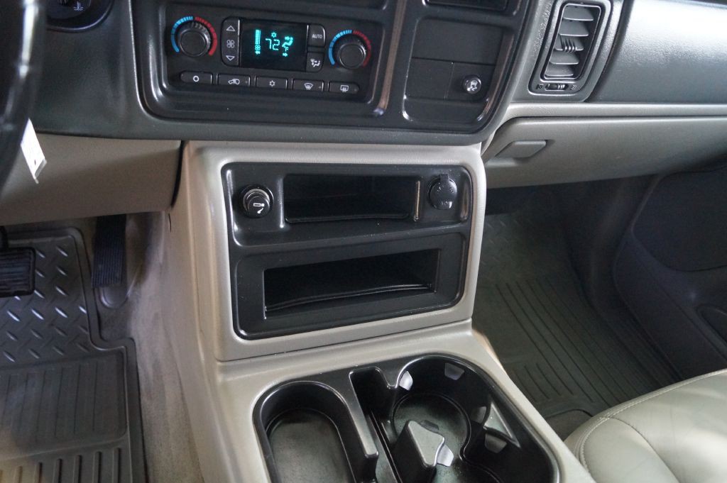 2006 Chevrolet Avalanche Image 22