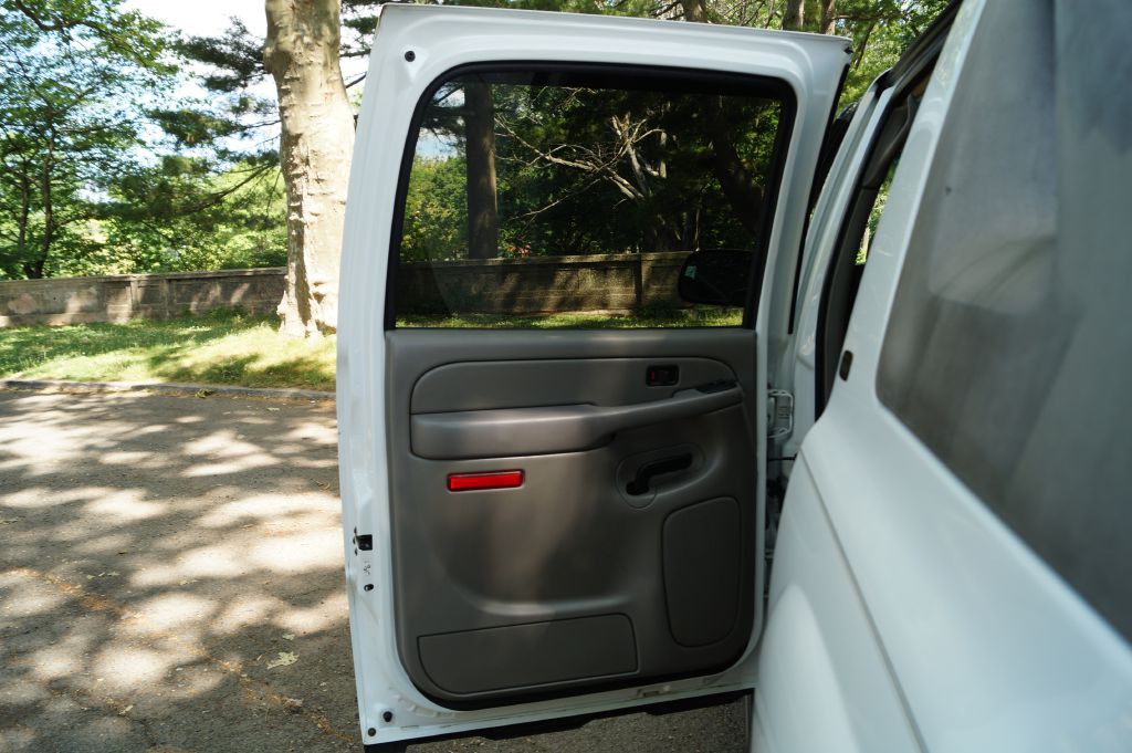 2006 Chevrolet Avalanche Image 25
