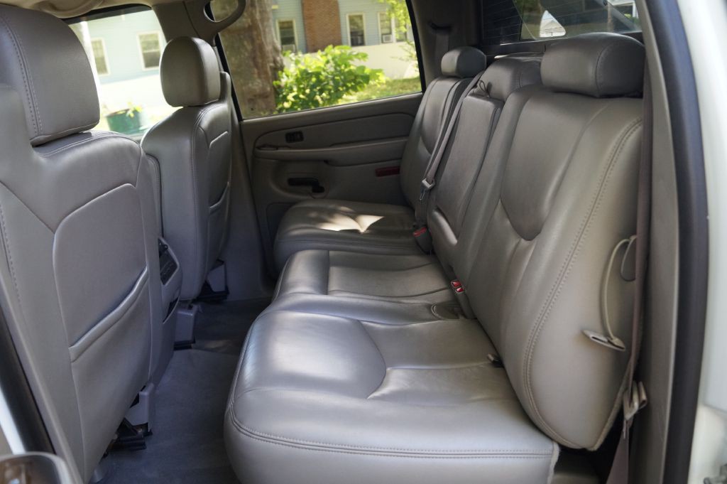 2006 Chevrolet Avalanche Image 26
