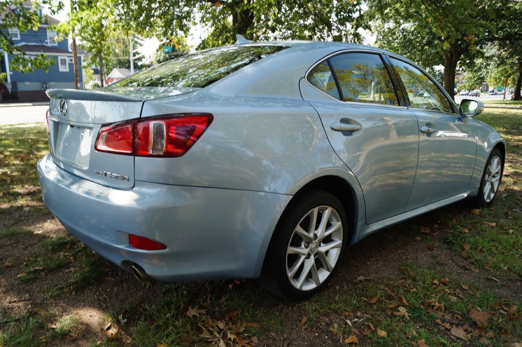 2012 Lexus IS 250 Image 9