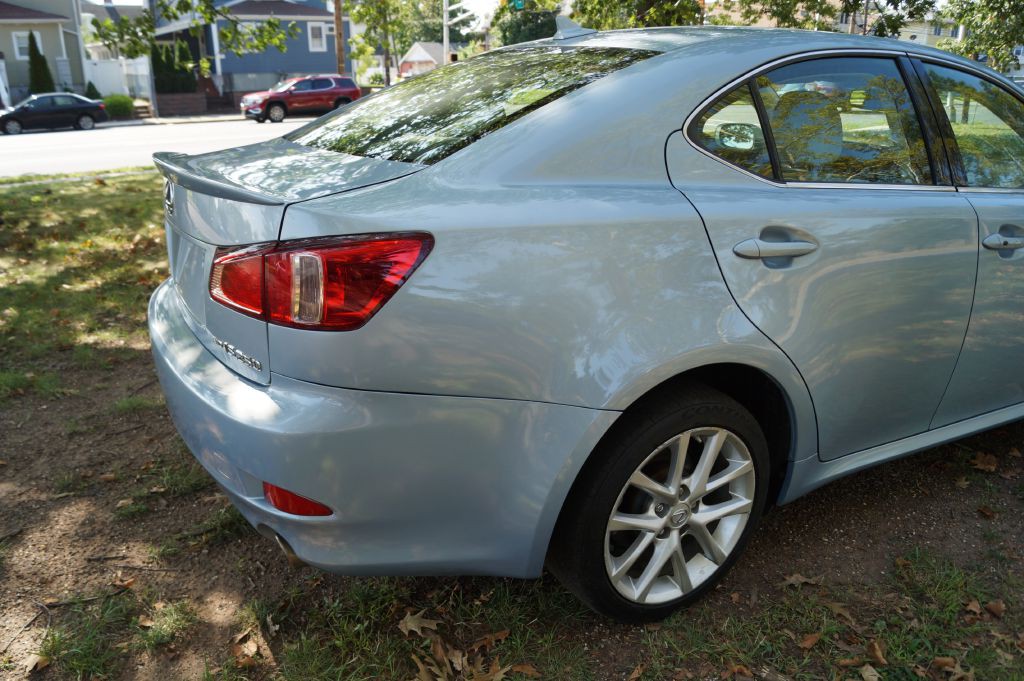 2012 Lexus IS 250 Image 10