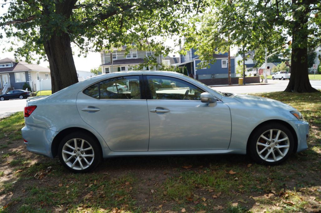 2012 Lexus IS 250 Image 12