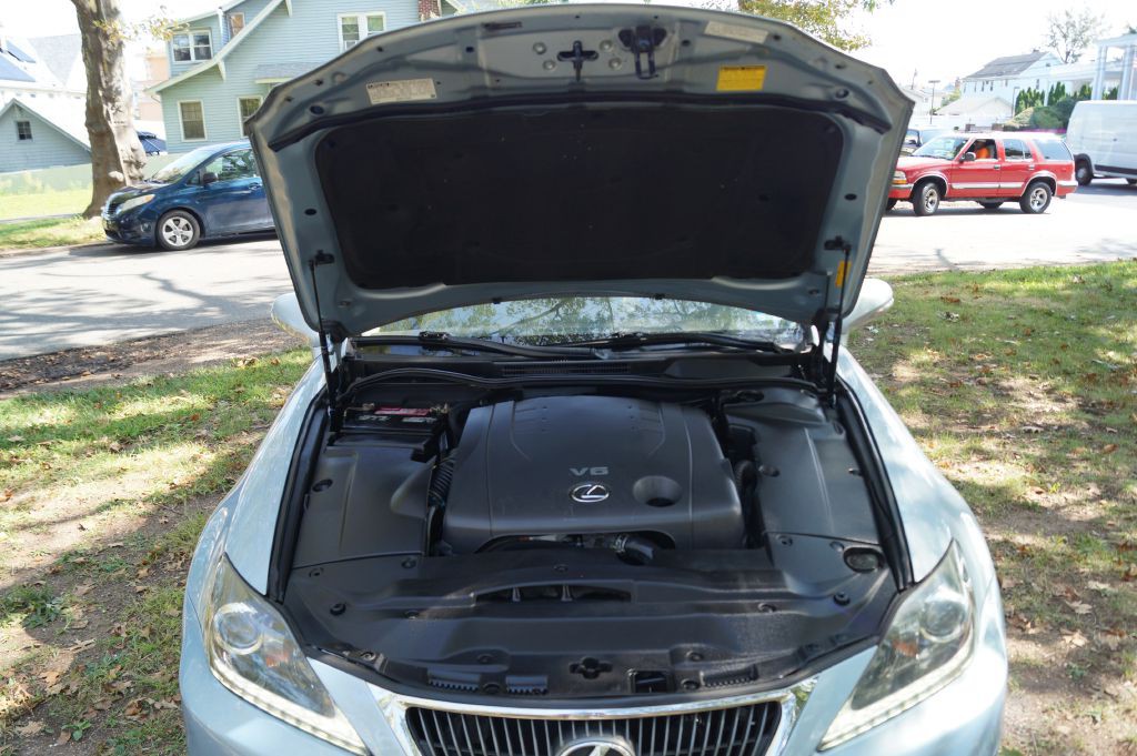 2012 Lexus IS 250 Image 15