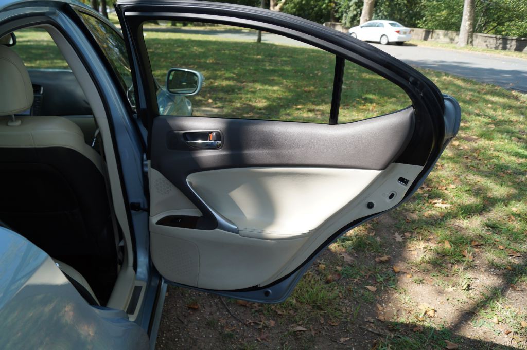 2012 Lexus IS 250 Image 27