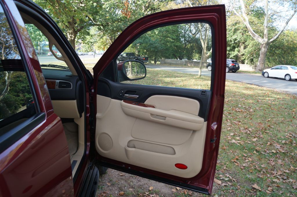 2008 Chevrolet Tahoe Image 21