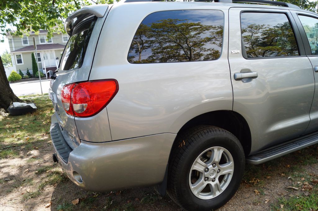 2008 Toyota Sequoia Image 10