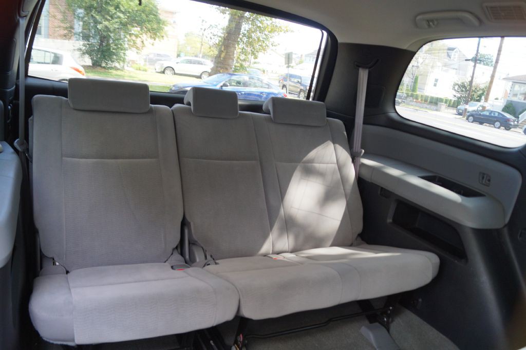 2008 Toyota Sequoia Image 30