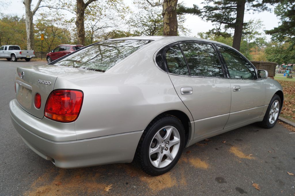 2004 Lexus GS 300 Image 9