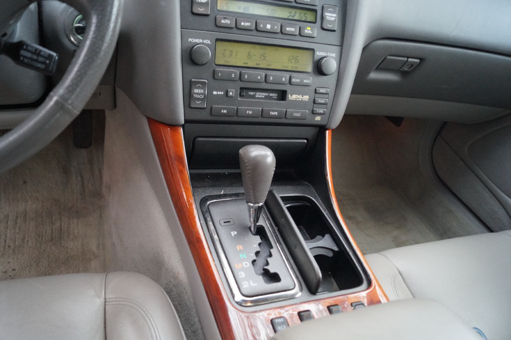 2004 Lexus GS 300 Image 22