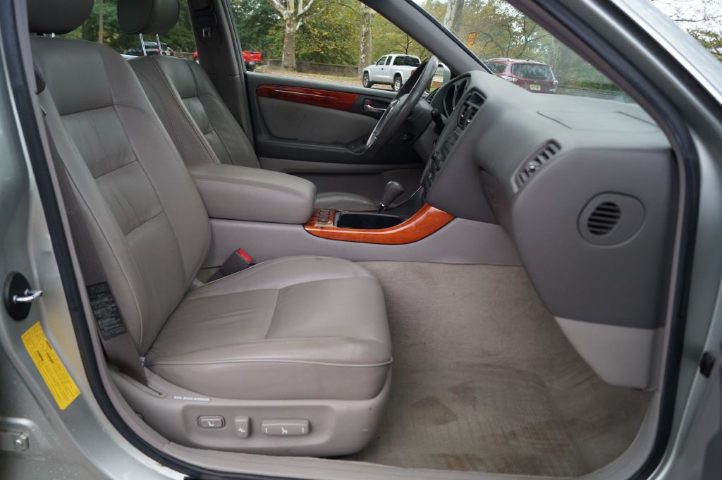 2004 Lexus GS 300 Image 24