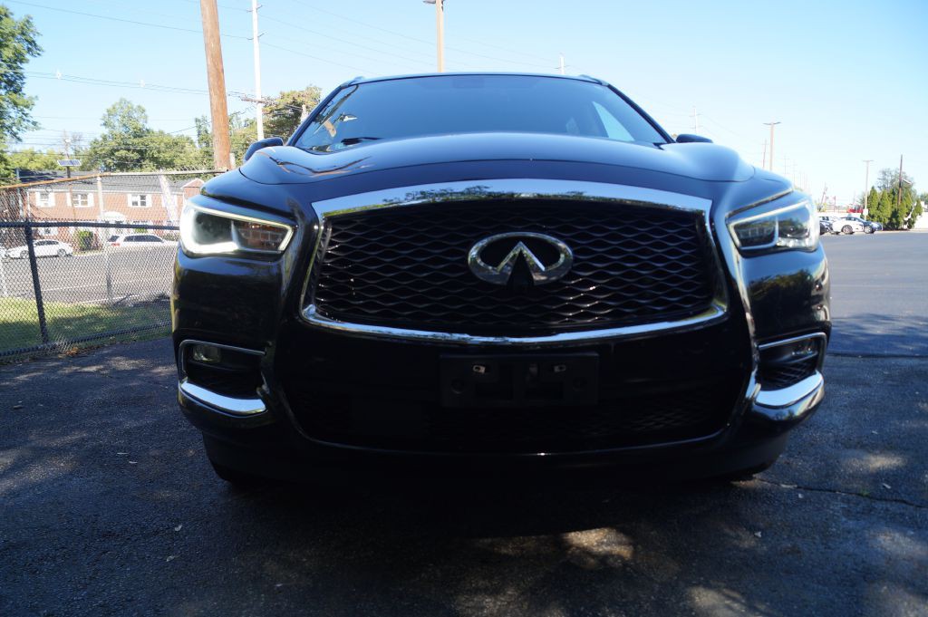 2018 INFINITI QX60 Image 1