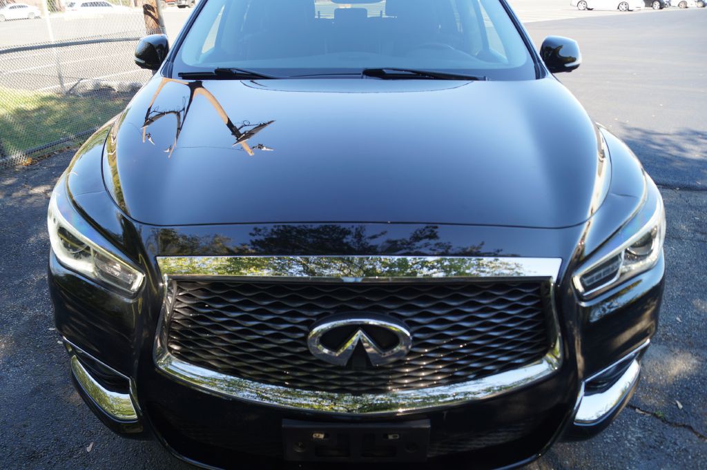 2018 INFINITI QX60 Image 2