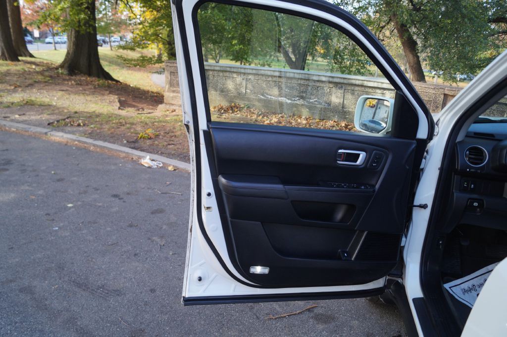 2014 Honda Pilot Image 17