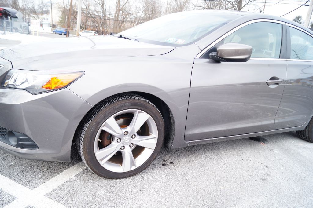 2013 Acura ILX Image 4