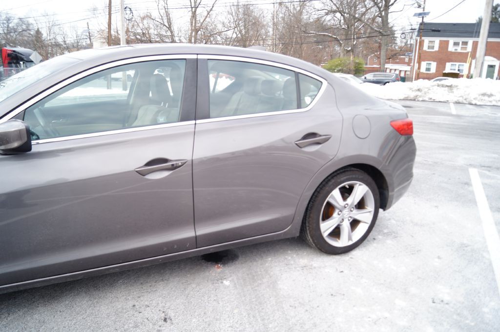 2013 Acura ILX Image 5