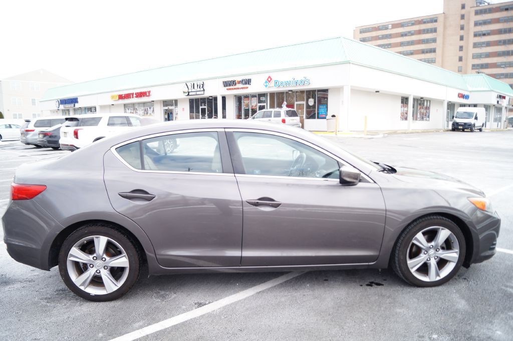 2013 Acura ILX Image 13