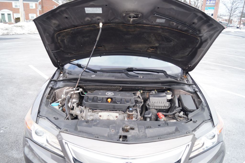 2013 Acura ILX Image 16