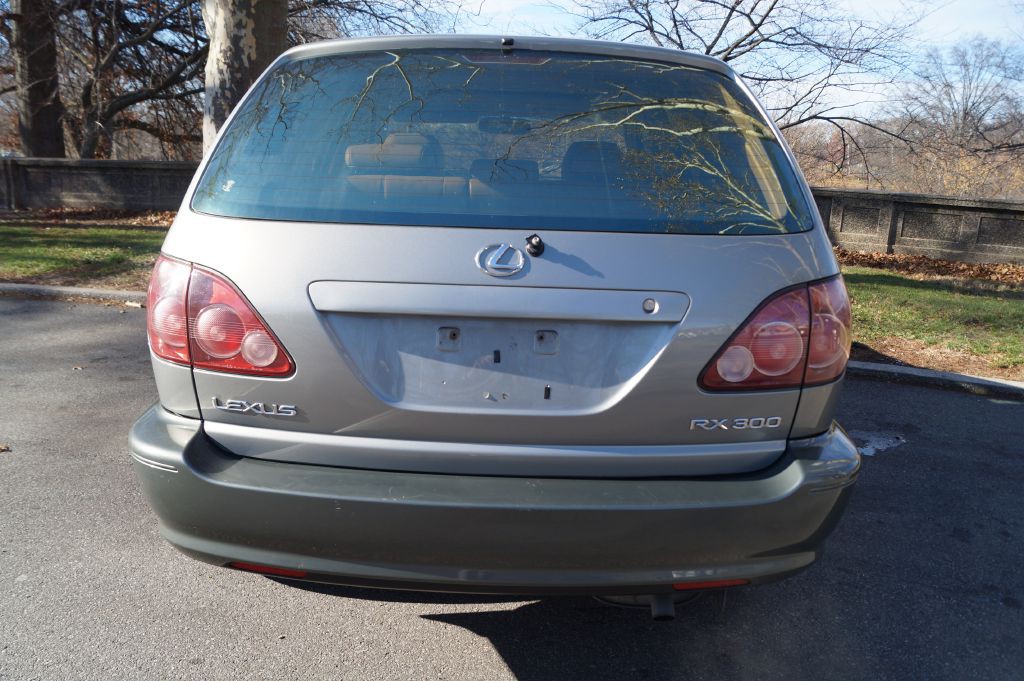 2000 Lexus RX 300 Image 8