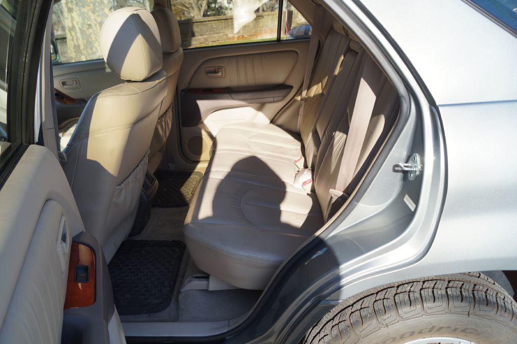 2000 Lexus RX 300 Image 25
