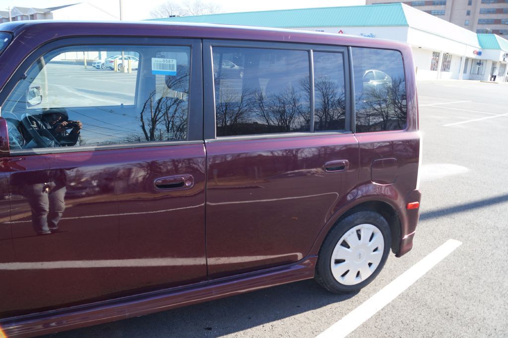 2006 Scion xB Image 5
