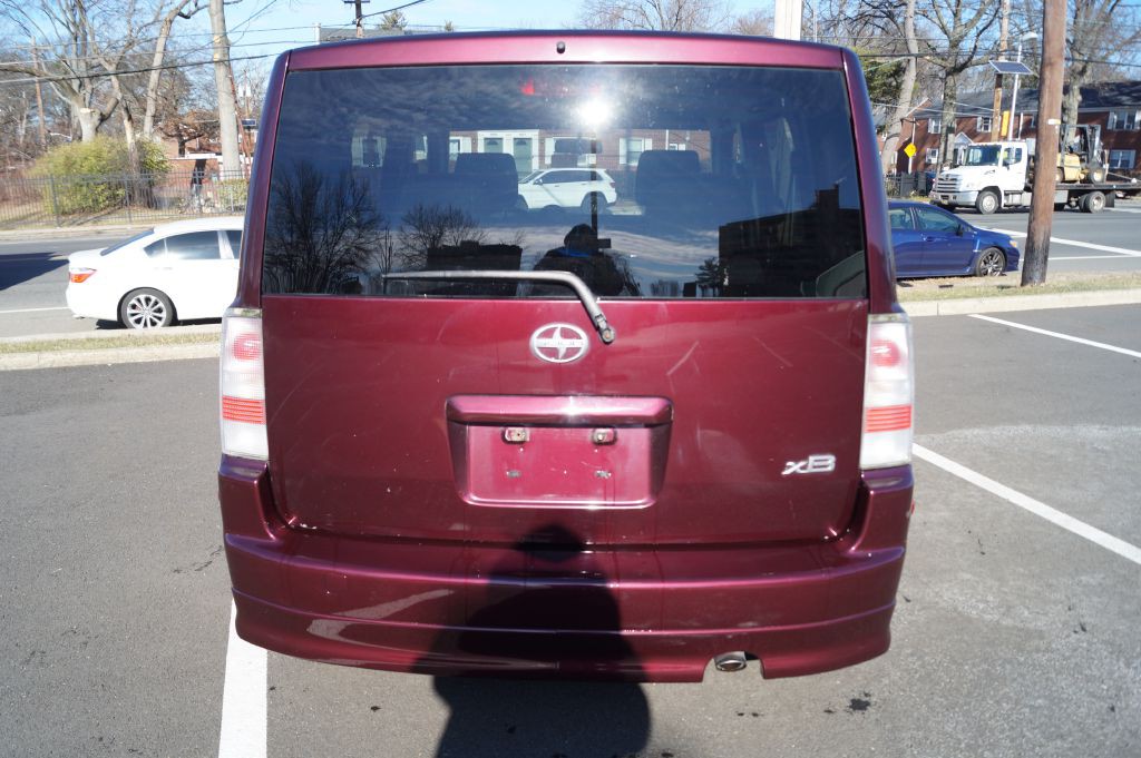 2006 Scion xB Image 8
