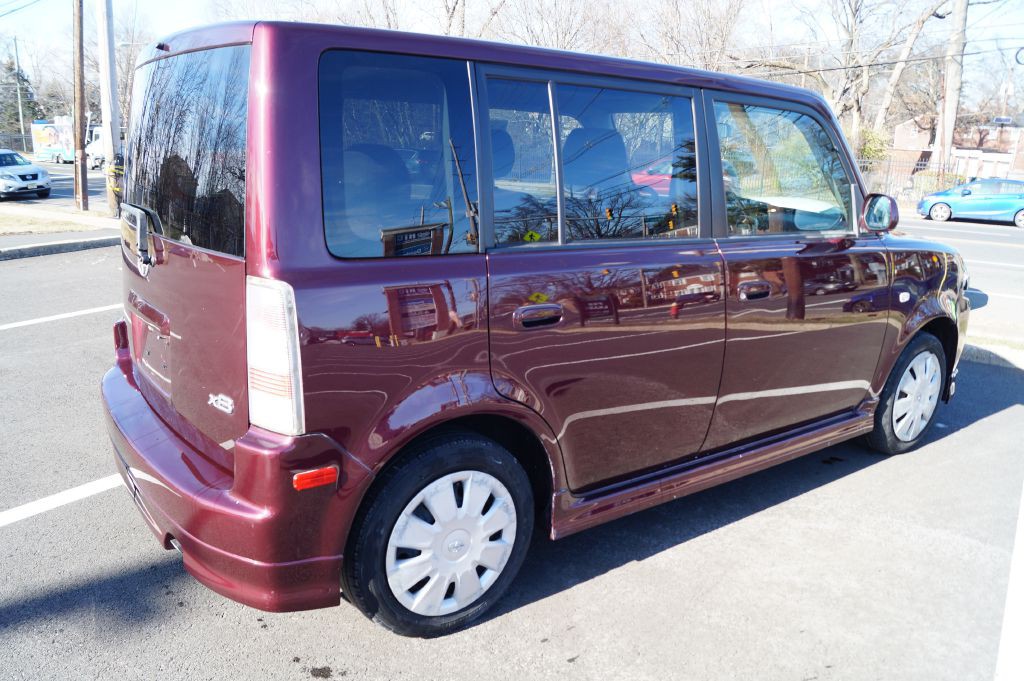 2006 Scion xB Image 9
