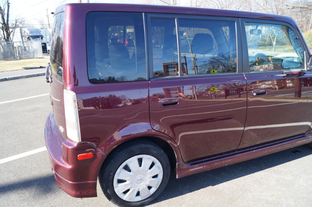 2006 Scion xB Image 10