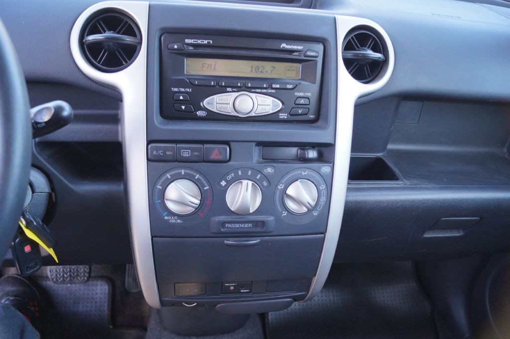 2006 Scion xB Image 22