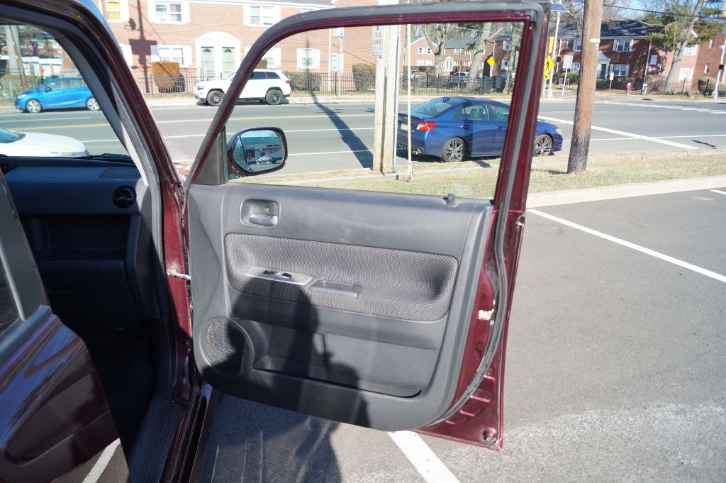 2006 Scion xB Image 24