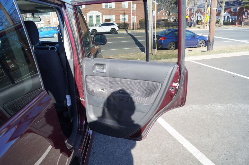 2006 Scion xB Image 28