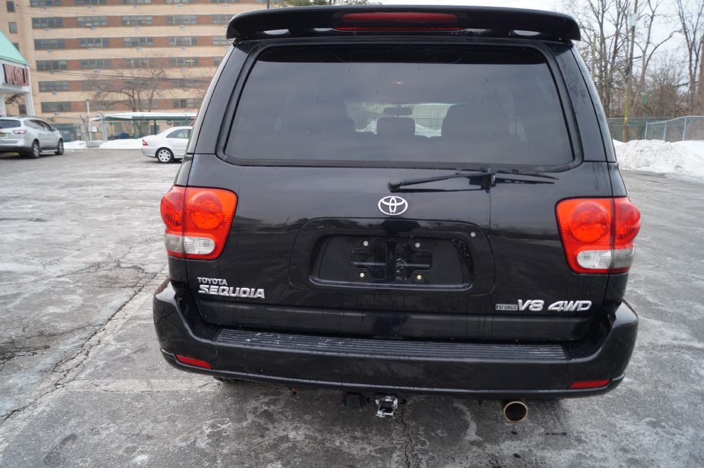 2006 Toyota Sequoia Image 8