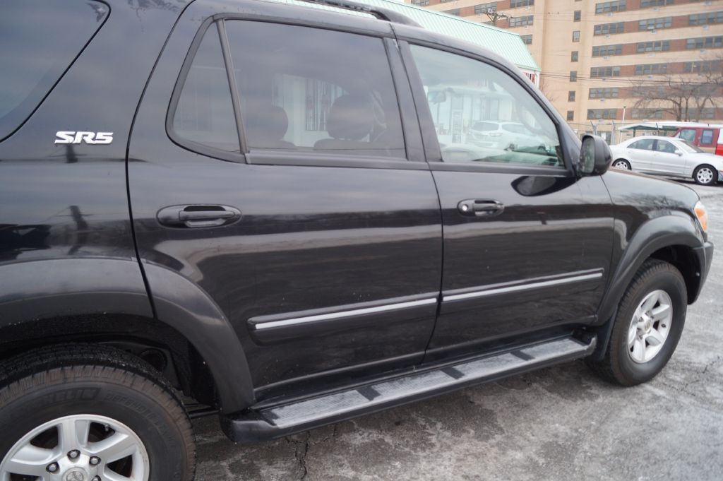 2006 Toyota Sequoia Image 11