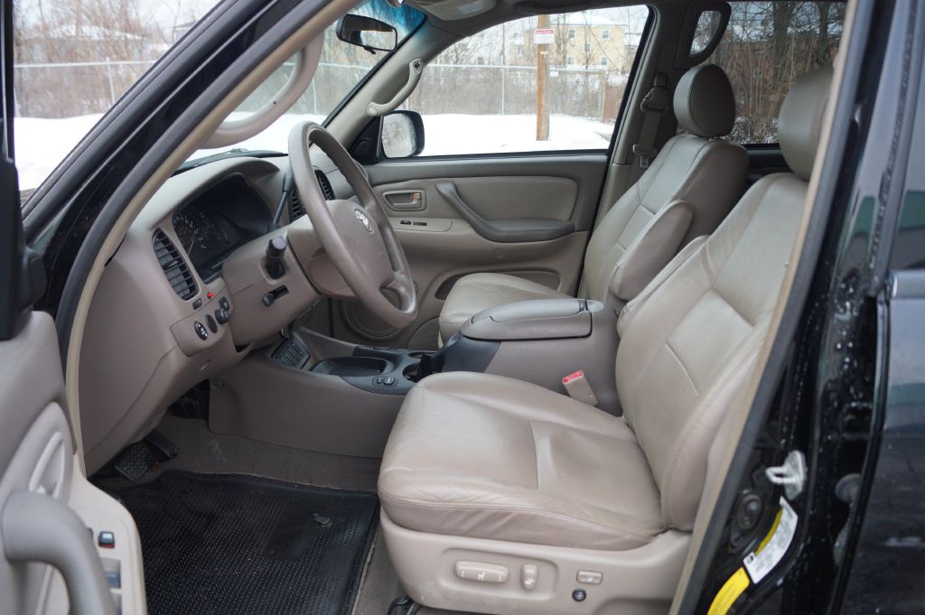 2006 Toyota Sequoia Image 18