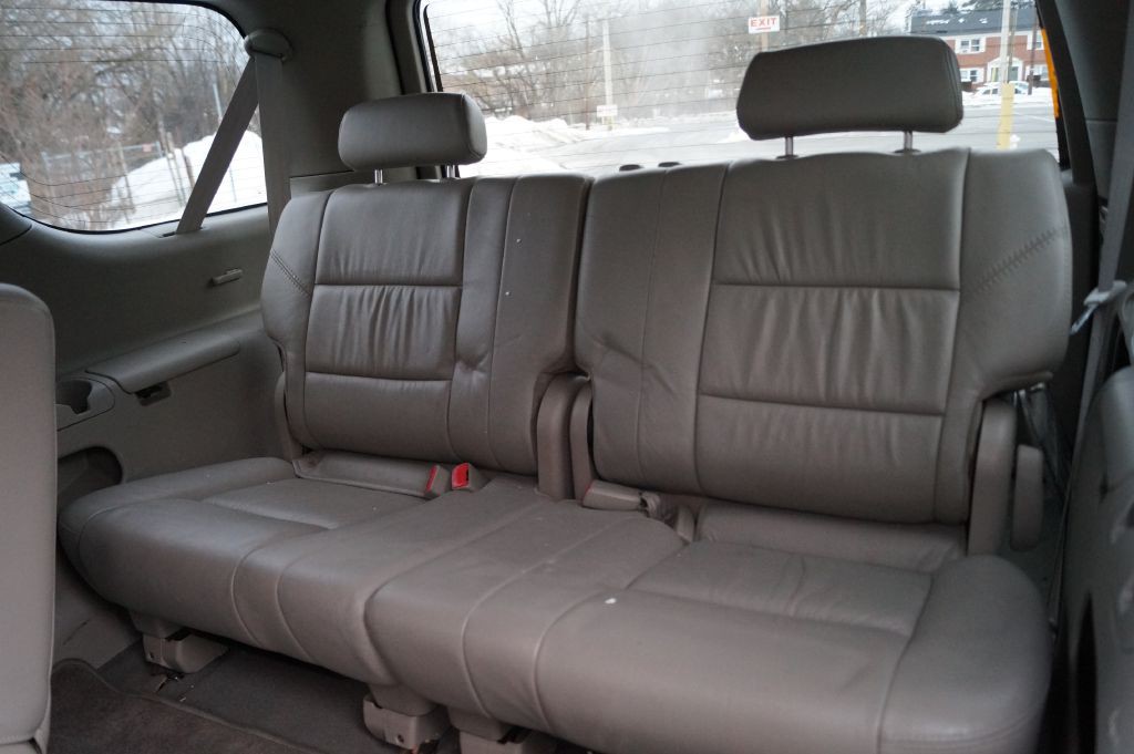 2006 Toyota Sequoia Image 31