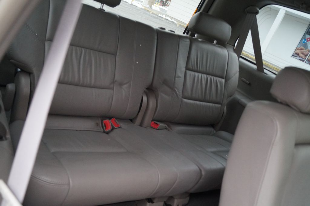 2006 Toyota Sequoia Image 32