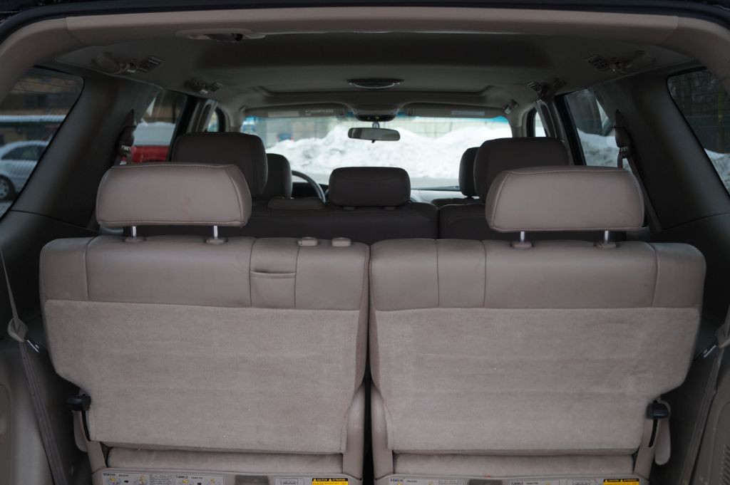 2006 Toyota Sequoia Image 34