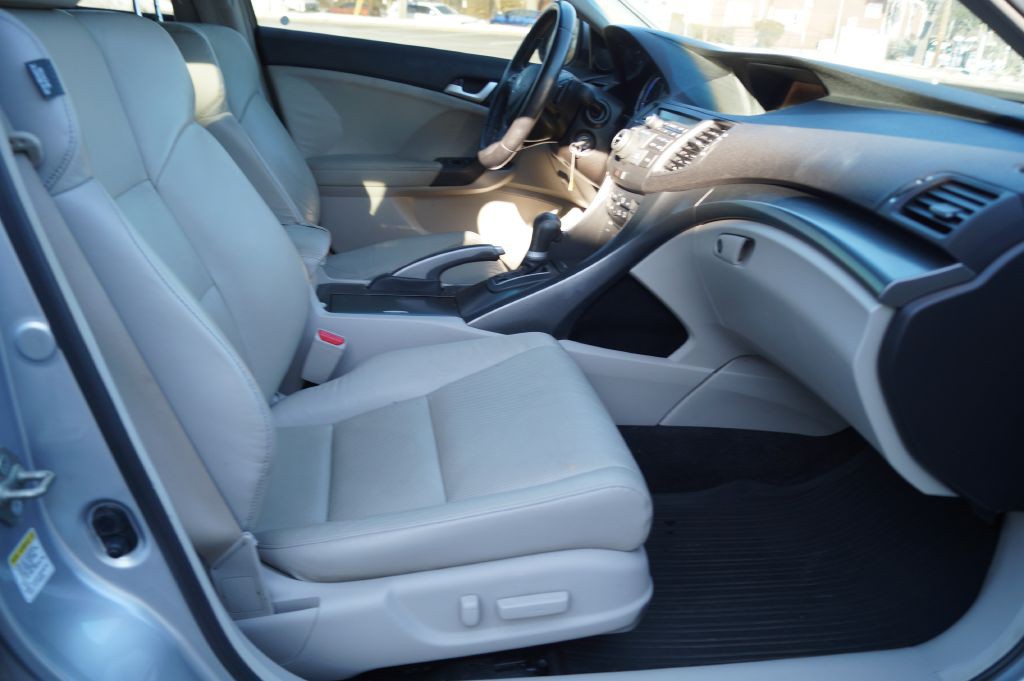 2013 Acura TSX Image 24