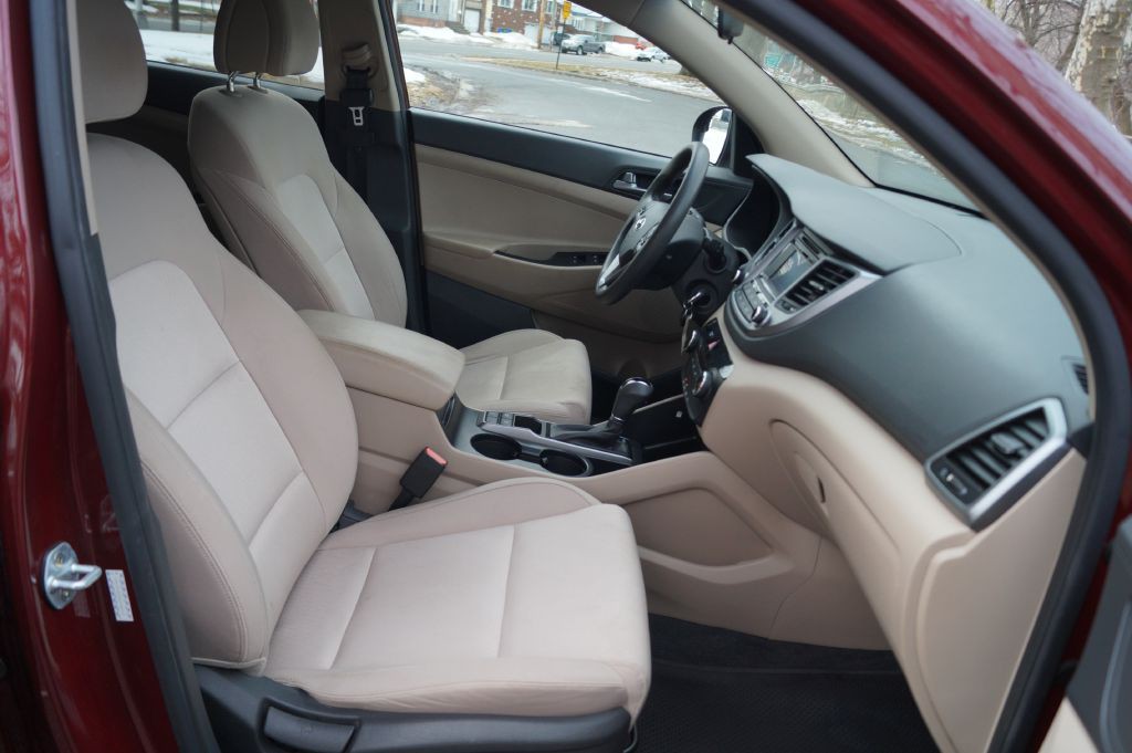 2016 Hyundai Tucson Image 25