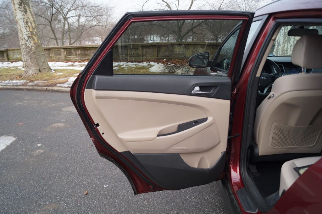 2016 Hyundai Tucson Image 26