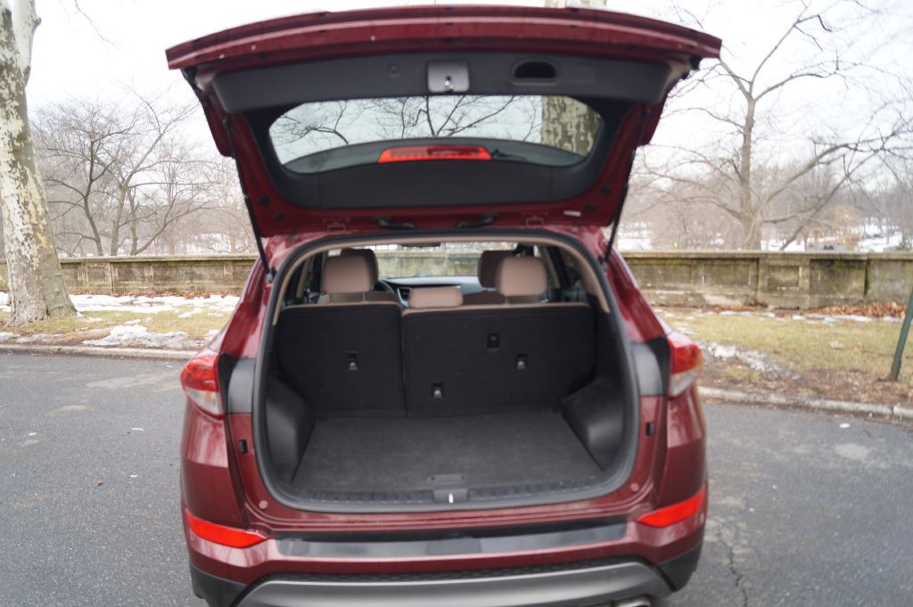 2016 Hyundai Tucson Image 30