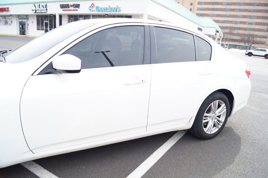 2013 INFINITI G37 Image 5