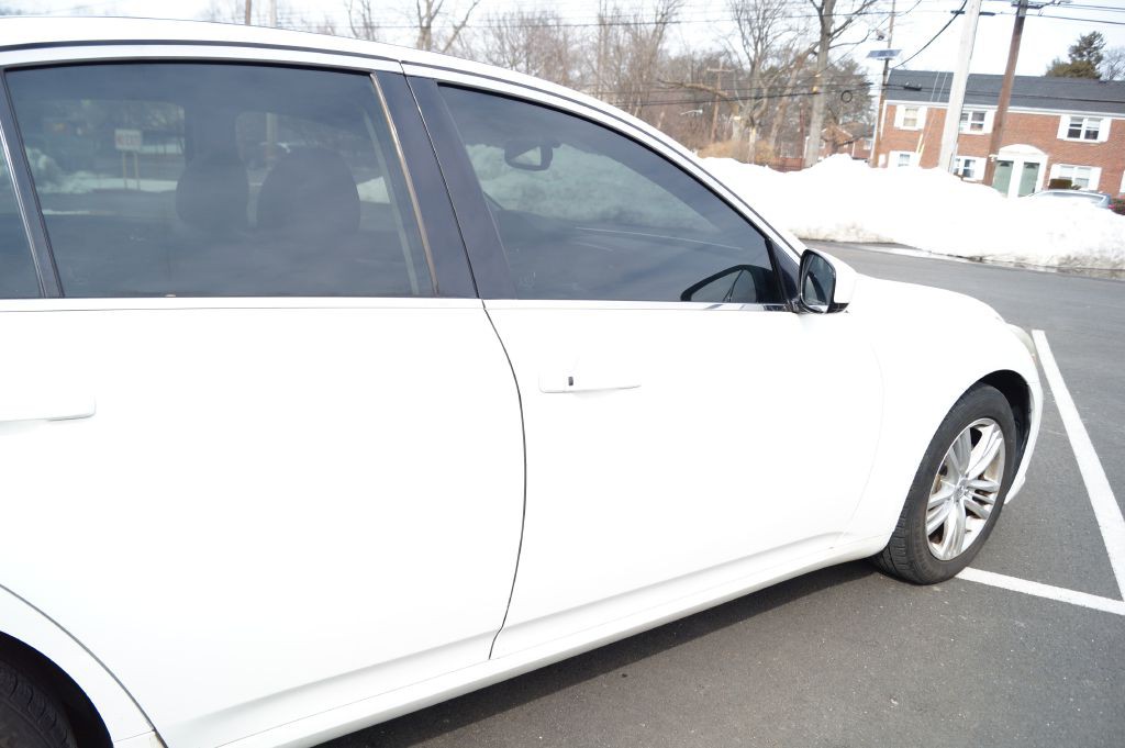 2013 INFINITI G37 Image 11