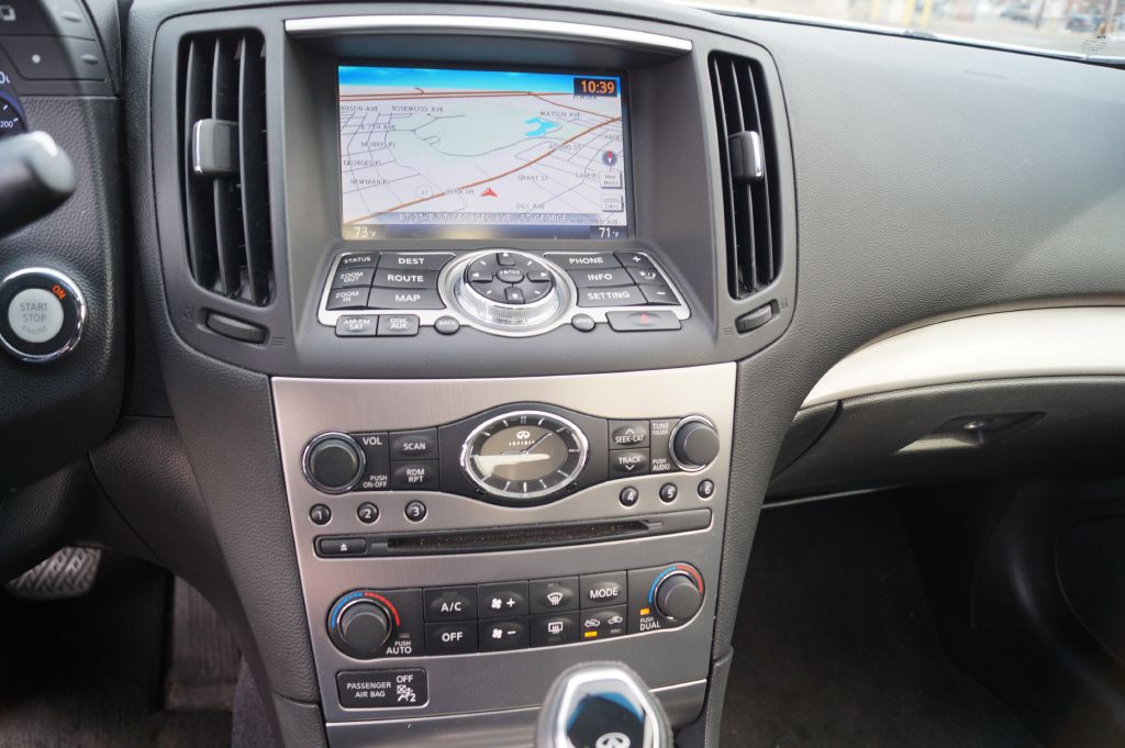 2013 INFINITI G37 Image 21