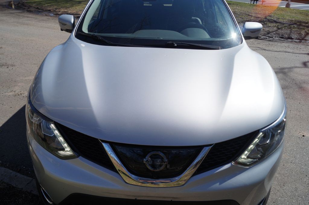 2017 Nissan Rogue Image 2