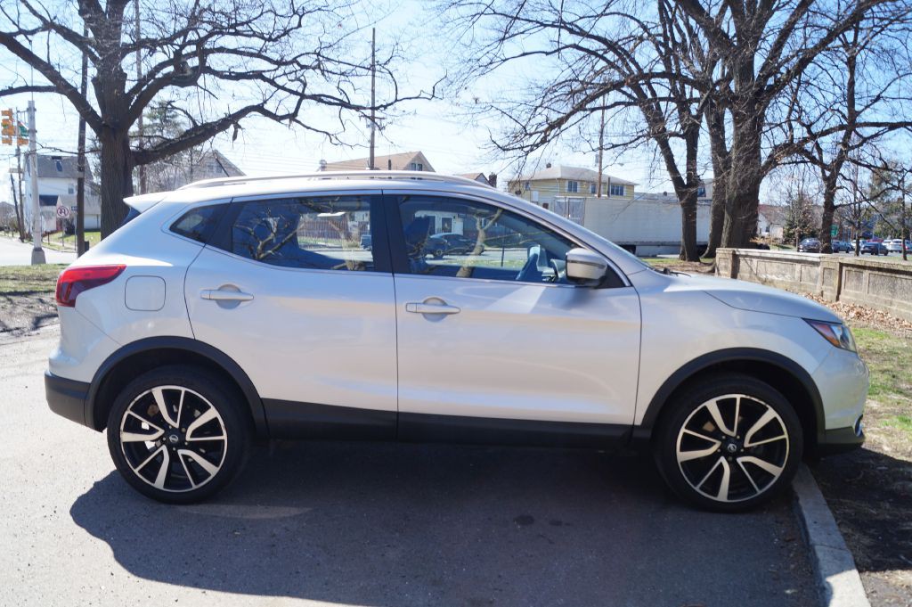 2017 Nissan Rogue Image 12
