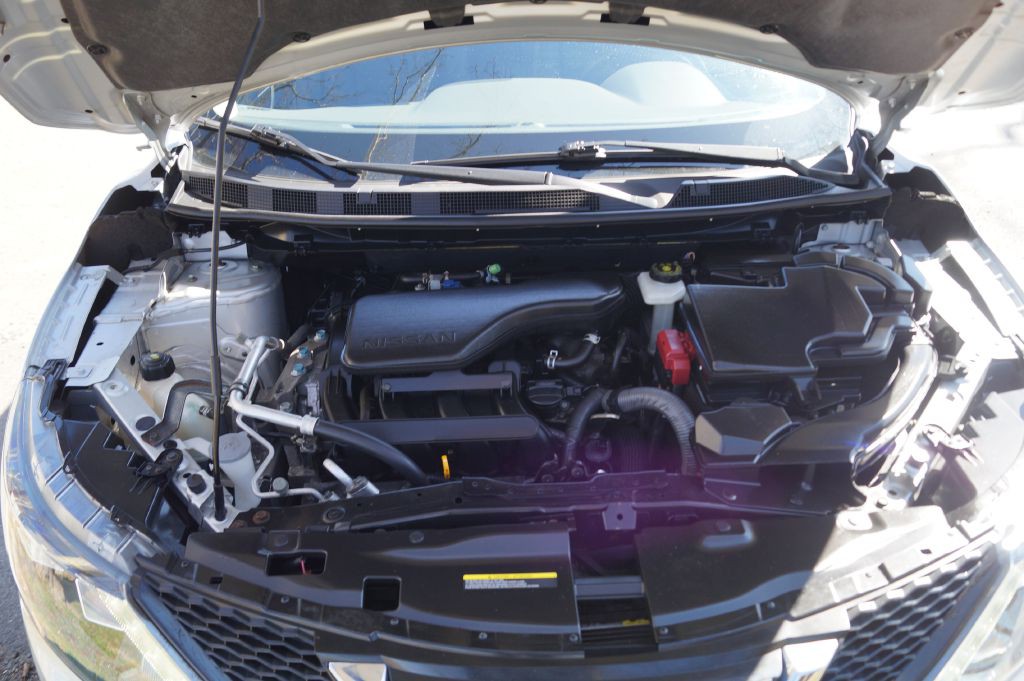 2017 Nissan Rogue Image 16