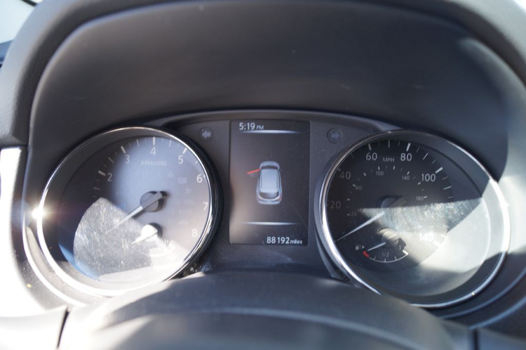 2017 Nissan Rogue Image 20